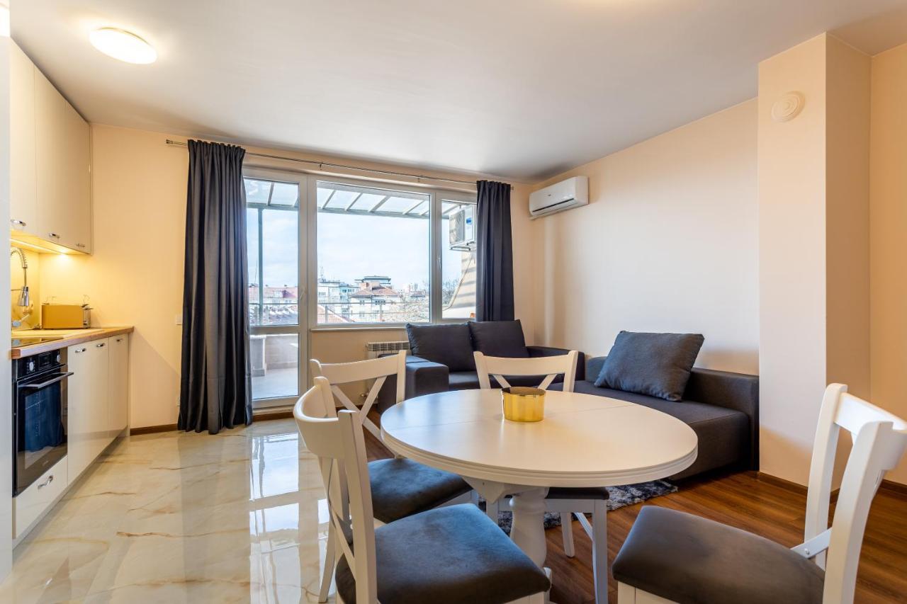 Brand New Apartment In The City Center. Apartment *