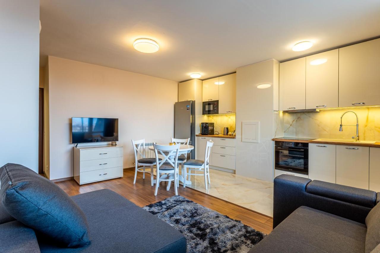 Apartment Brand New Apartment In The City Center. *